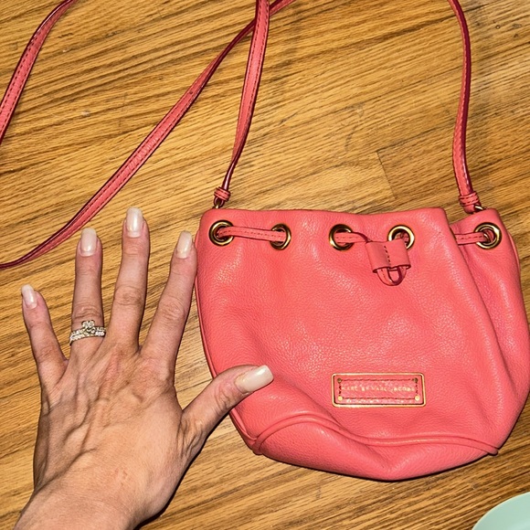 MARC by Marc Jacobs small pink crossbody LIKE NEW - Picture 5 of 7